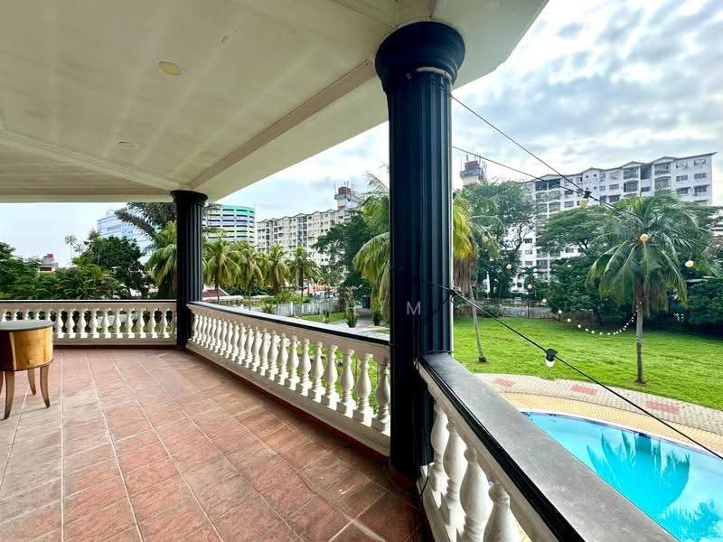 Commercial Bungalow for Rent in Kajang (Selangor) - Fahim Rustam - Balcony - PropertyGuru.com.my
