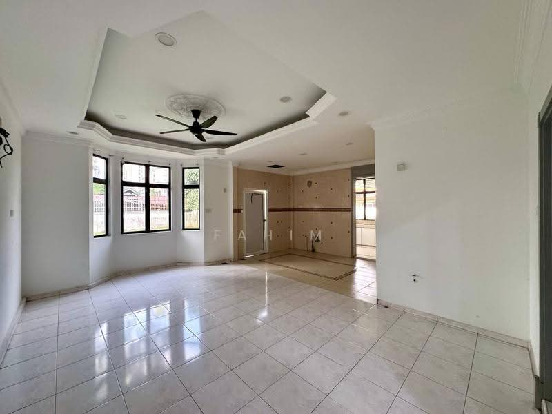 Commercial Bungalow for Rent in Kajang (Selangor) - Fahim Rustam - Living Room - PropertyGuru.com.my