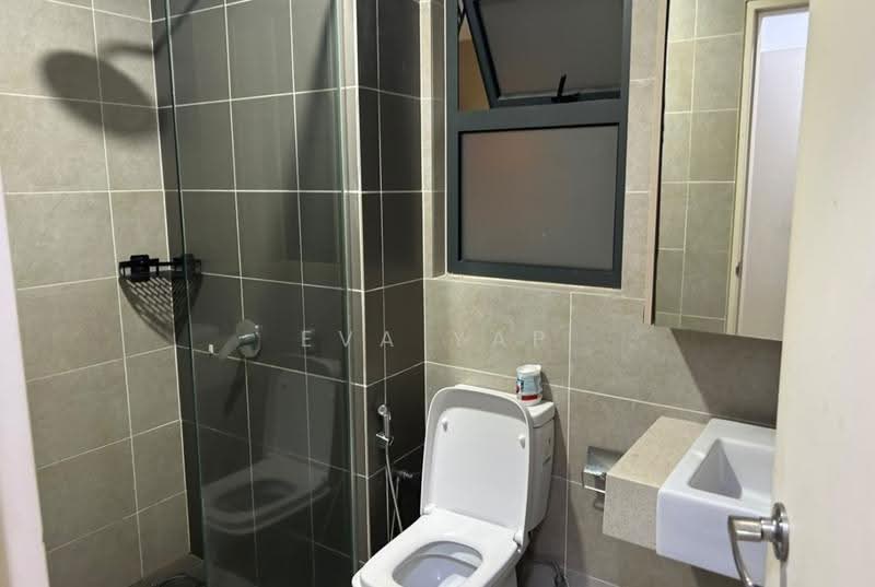 Kondominium untuk Disewa di Lakeville Residence - Eva Yap - Bathroom - PropertyGuru.com.my