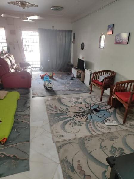 2-storey Terraced House for Sale in Bukit Ubi (Kuantan) - Izzat Azman - Living Room - PropertyGuru.com.my