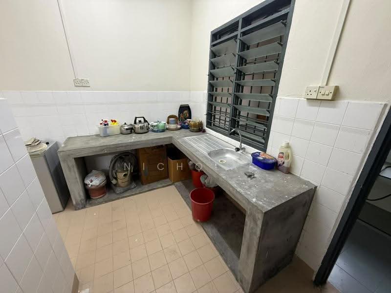 Rumah Teres 2-Tingkat untuk Dijual di Bandar Lahat Baru (Lahat) - Nicholas Lee - Kitchen - PropertyGuru.com.my