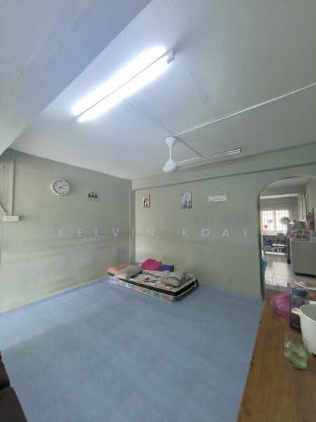 Rumah Teres 2-Tingkat untuk Dijual di Taman Kemang (Kota Tinggi) - Kelvin Koay - Living Room - PropertyGuru.com.my