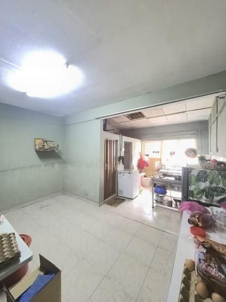 Rumah Teres 2-Tingkat untuk Dijual di Taman Kemang (Kota Tinggi) - Kelvin Koay - Kitchen - PropertyGuru.com.my