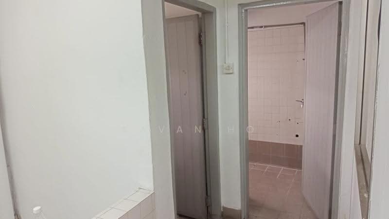 Shop / Office for Rent in Taman Overseas Union (Taman Oug) (Jalan Klang Lama (Old Klang Road)) - Kavan Ho - Interior - PropertyGuru.com.my