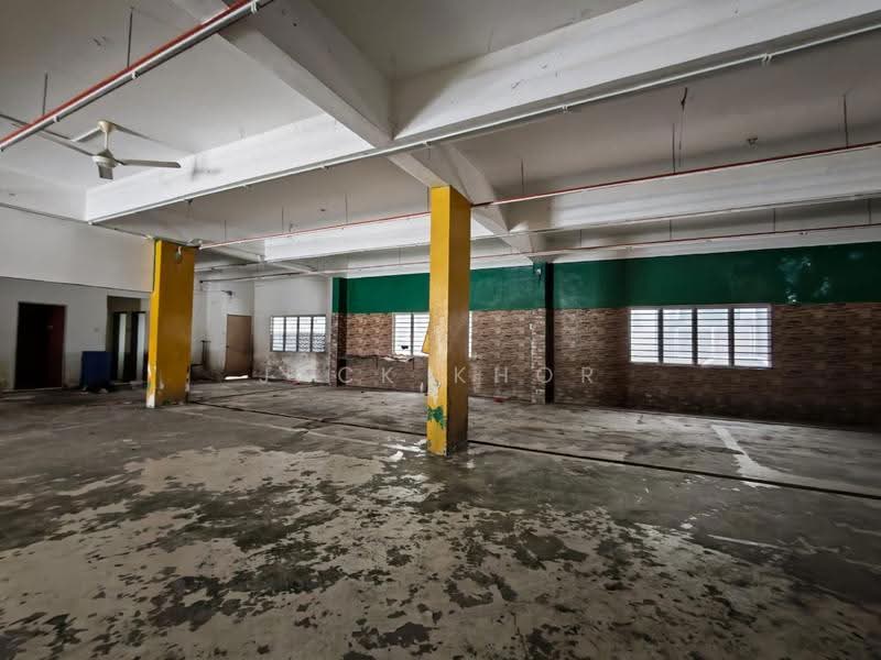 Shop / Office untuk Disewa di Setia Alam (Selangor) - Jack Khor Phor Jiing - Interior - PropertyGuru.com.my
