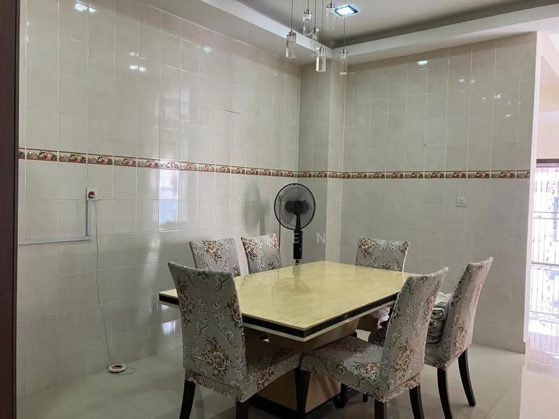 Rumah Kluster untuk Dijual di Sunway Alam Suria (Shah Alam) - Karen Ong - Dining Room - PropertyGuru.com.my
