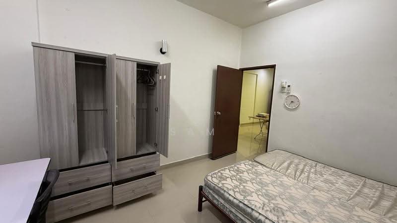 Pangsapuri untuk Dijual di Permai Jaya - Sam Yeoh - Bedroom - PropertyGuru.com.my