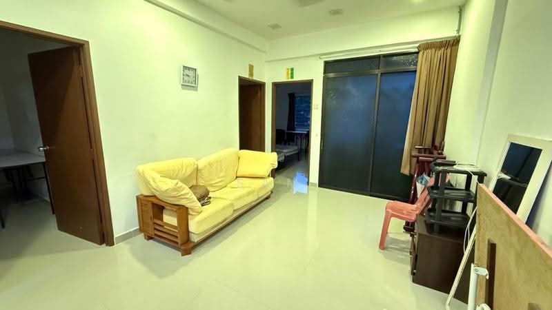 Pangsapuri untuk Dijual di Permai Jaya - Sam Yeoh - Living Room - PropertyGuru.com.my