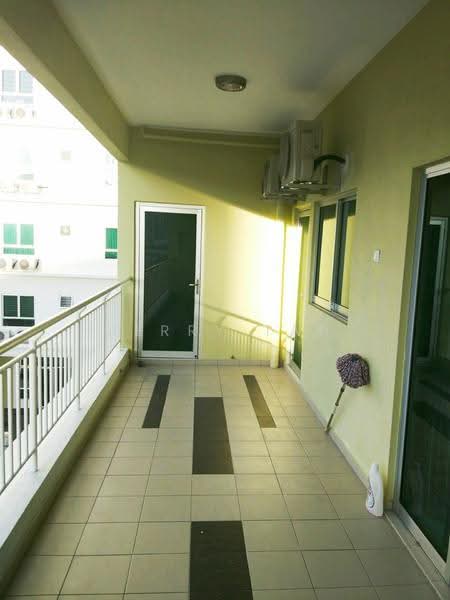 Pangsapuri untuk Disewa di One World 2 (1-Sky) - Jerry Tan - Balcony - PropertyGuru.com.my