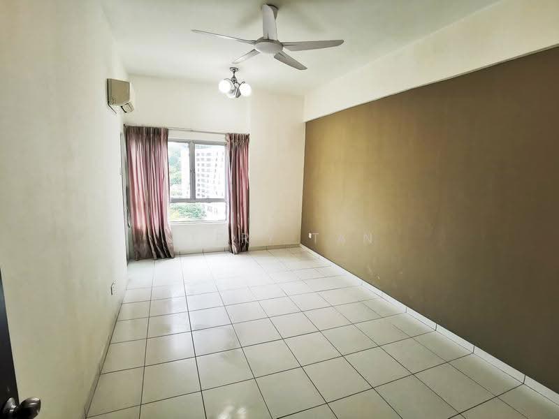 Pangsapuri untuk Disewa di One World 2 (1-Sky) - Jerry Tan - Living Room - PropertyGuru.com.my