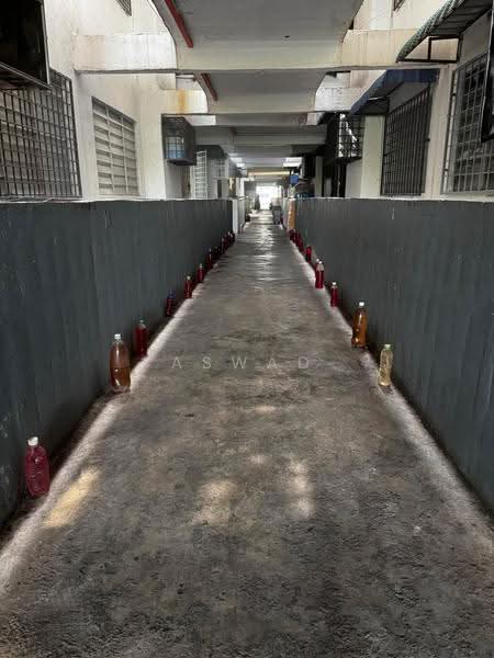 Pangsapuri untuk Dijual di Permata Apartment - Aswad . - Corridor - PropertyGuru.com.my
