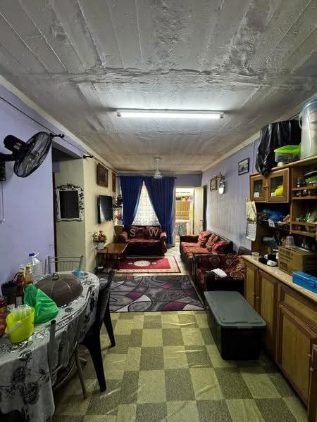 Pangsapuri untuk Dijual di Permata Apartment - Aswad . - Living Room - PropertyGuru.com.my