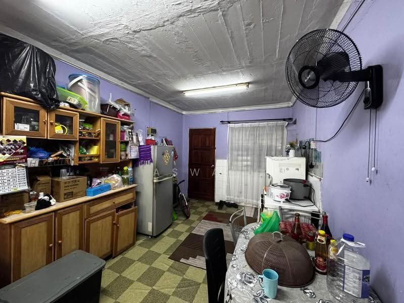 Pangsapuri untuk Dijual di Permata Apartment - Aswad . - Kitchen - PropertyGuru.com.my