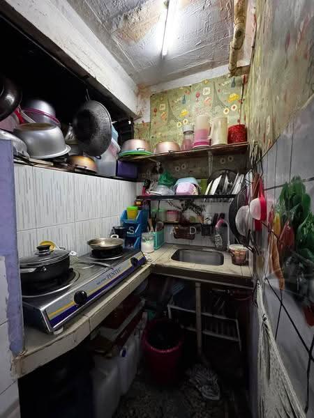 Pangsapuri untuk Dijual di Permata Apartment - Aswad . - Kitchen - PropertyGuru.com.my