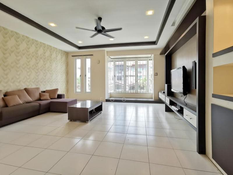 2.5-storey Terraced House for Rent in Taman Sutera Utama (Skudai) - Foo Jun Tao - Living Room - PropertyGuru.com.my