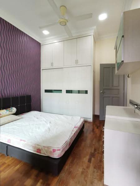 2.5-storey Terraced House for Rent in Taman Sutera Utama (Skudai) - Foo Jun Tao - Bedroom - PropertyGuru.com.my