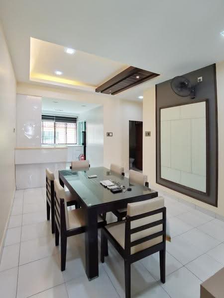 2.5-storey Terraced House for Rent in Taman Sutera Utama (Skudai) - Foo Jun Tao - Dining Room - PropertyGuru.com.my