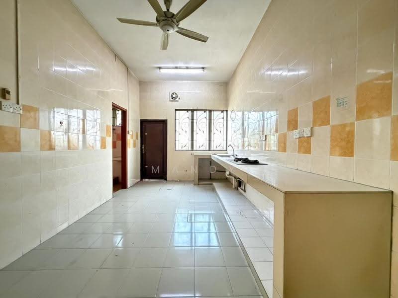 Rumah Teres 2-Tingkat untuk Dijual di Klang (Selangor) - Mandy Cheow - Kitchen - PropertyGuru.com.my