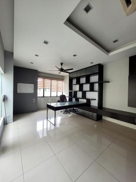 3-storey Terraced House for Rent in Bandar Bayan Bahru (Bayan Lepas) - Stephanie Lim - Study - PropertyGuru.com.my