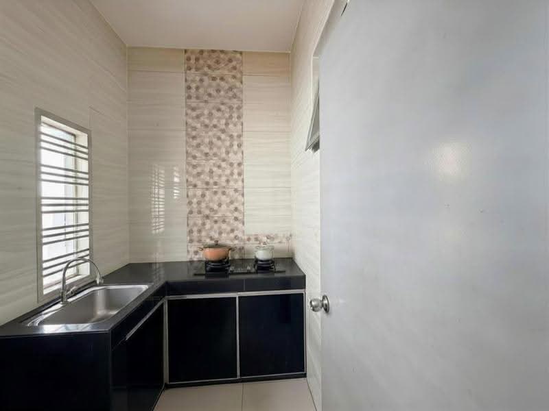 2-storey Terraced House for Sale in Bukit Indah (Iskandar Puteri (Nusajaya)) - Pansy Teo - Kitchen - PropertyGuru.com.my