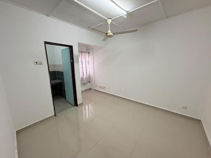 Terraced House for Sale in Bandar Country Homes (Rawang) - Mandy Cheow - PropertyGuru.com.my