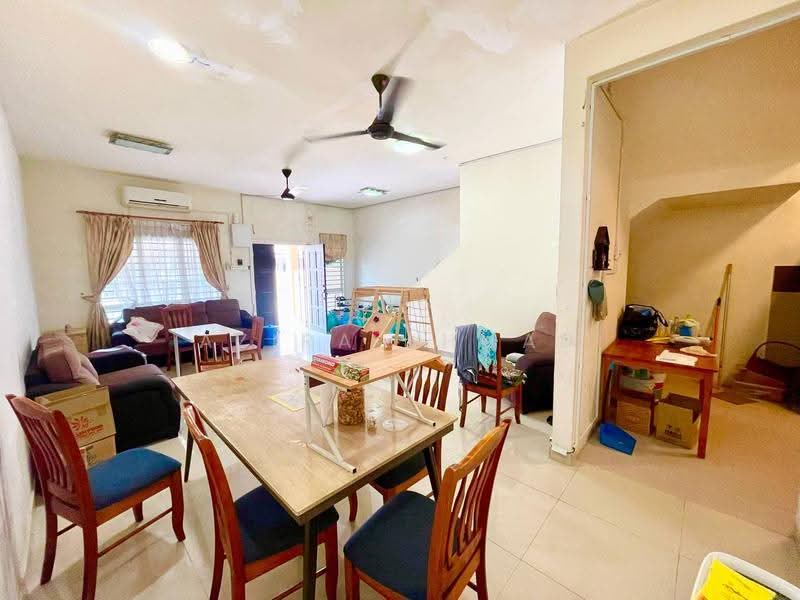 2-storey Terraced House for Sale in Bandar Baru Bangi (Selangor) - Azira Ahmad - Living Room - PropertyGuru.com.my