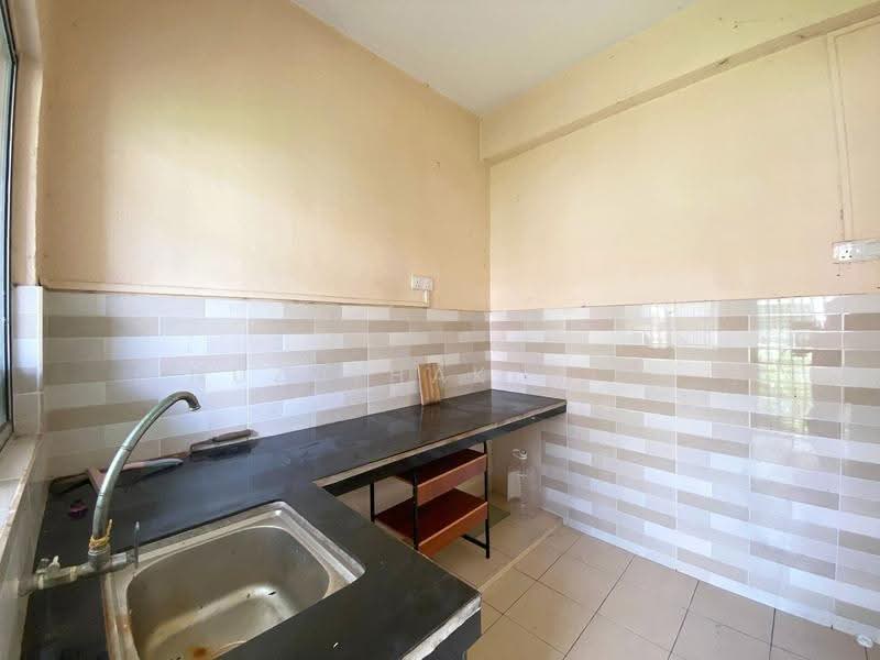 2-storey Terraced House for Sale in Bandar Baru Bangi (Selangor) - NUZULHAKIMI . - Kitchen - PropertyGuru.com.my
