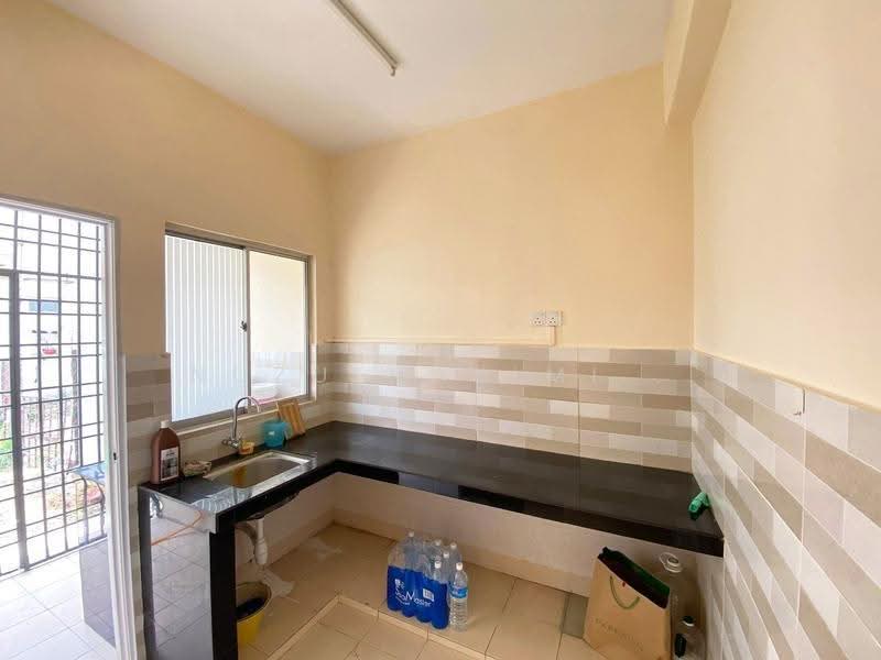 Rumah Teres 2-Tingkat untuk Dijual di Bandar Baru Bangi (Selangor) - NUZULHAKIMI . - Kitchen - PropertyGuru.com.my