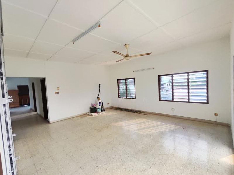 Bungalow House for Rent in Kampung Cheras Baru (Ampang) - Joey Wong - Living Room - PropertyGuru.com.my