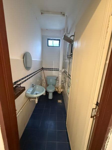 Pangsapuri untuk Disewa di Golf View - Sherlene Choo - Bathroom - PropertyGuru.com.my