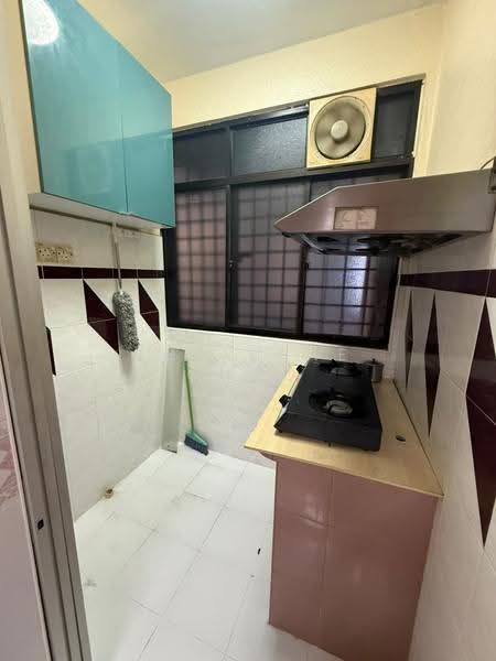 Pangsapuri untuk Disewa di Golf View - Sherlene Choo - Kitchen - PropertyGuru.com.my