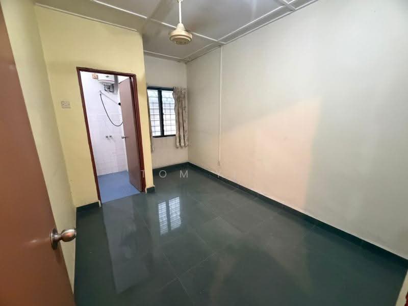 Terraced House for Sale in Bandar Country Homes (Rawang) - Tom Yip - Interior - PropertyGuru.com.my