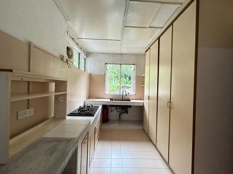 4-storey Terraced House for Sale in Wangsa Ukay (Ulu Kelang) - calvin Chin - Kitchen - PropertyGuru.com.my