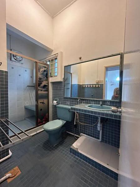 4-storey Terraced House for Sale in Wangsa Ukay (Ulu Kelang) - calvin Chin - Bathroom - PropertyGuru.com.my