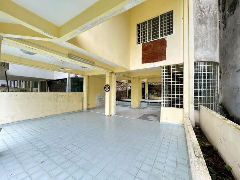 4-storey Terraced House for Sale in Wangsa Ukay (Ulu Kelang) - calvin Chin - Exterior - PropertyGuru.com.my