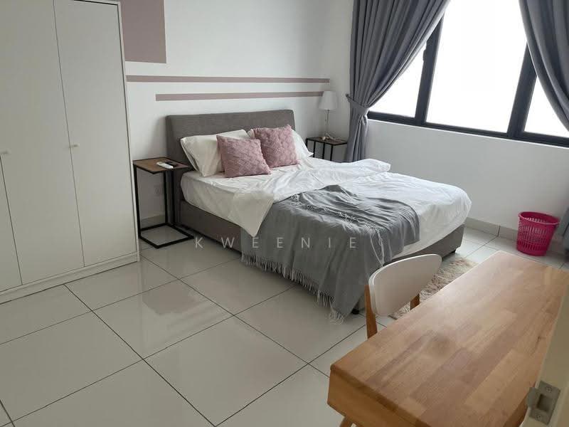 Kediaman Servis untuk Dijual di Parc 3 - Kweenie Chong - Bedroom - PropertyGuru.com.my