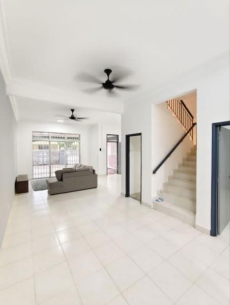 2-storey Terraced House for Rent in Taman Bestari Indah (Ulu Tiram) - Peggie Chua - Living Room - PropertyGuru.com.my