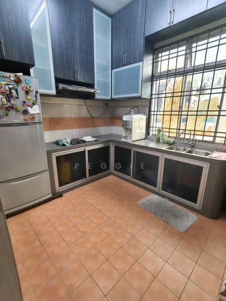 Rumah Teres 1-Tingkat untuk Disewa di Taman Bestari Indah (Ulu Tiram) - Peggie Chua - Kitchen - PropertyGuru.com.my