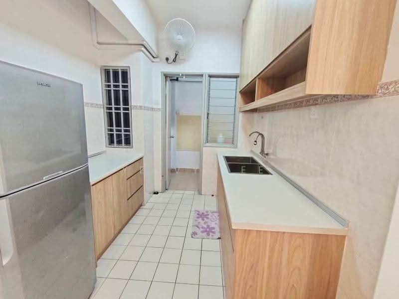Kondominium untuk Dijual di Pelangi Damansara - Yeevy Lee - Kitchen - PropertyGuru.com.my