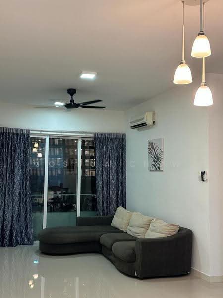 Kondominium untuk Disewa di Scenaria @ North Kiara Hills - Joshua Chow - Living Room - PropertyGuru.com.my