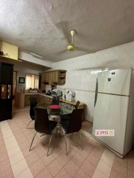 Rumah Teres 2-Tingkat untuk Dijual di Taman Sri Andalas (Klang) - Tom Lee - Kitchen - PropertyGuru.com.my