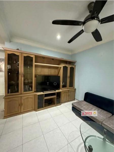 Rumah Teres 2-Tingkat untuk Dijual di Taman Sri Andalas (Klang) - Tom Lee - Living Room - PropertyGuru.com.my