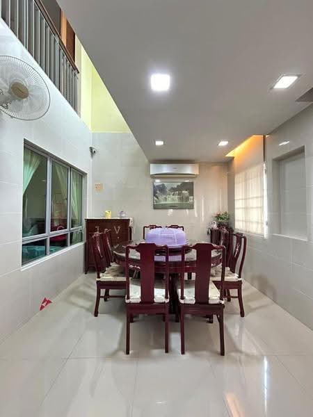 2.5-storey Terraced House for Sale in Sering Ukay (Ampang) - calvin Chin - Dining Room - PropertyGuru.com.my