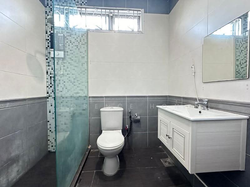 2-storey Terraced House for Rent in Taman Sri Intan (Johor Bahru) - Florence Hong - Bathroom - PropertyGuru.com.my