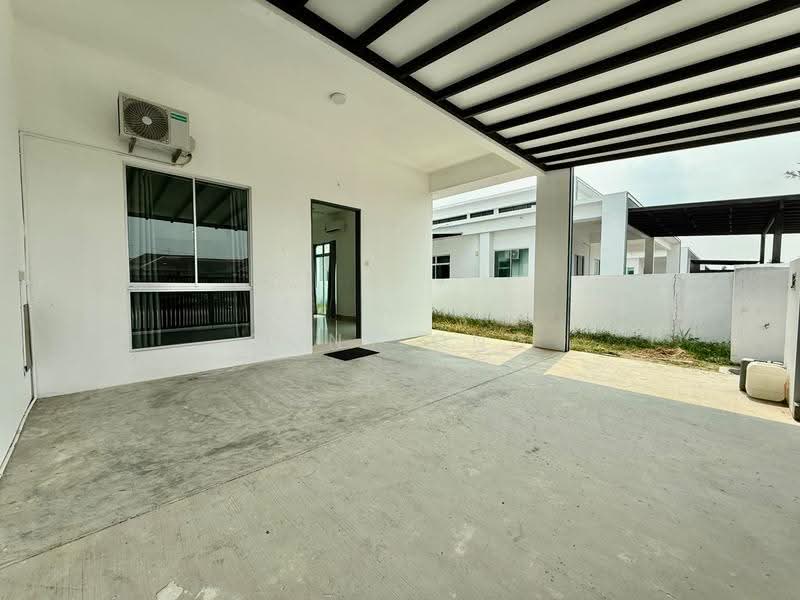 Rumah Kluster untuk Dijual di Iskandar Puteri (Nusajaya) (Johor) - Cony Ong - Exterior - PropertyGuru.com.my
