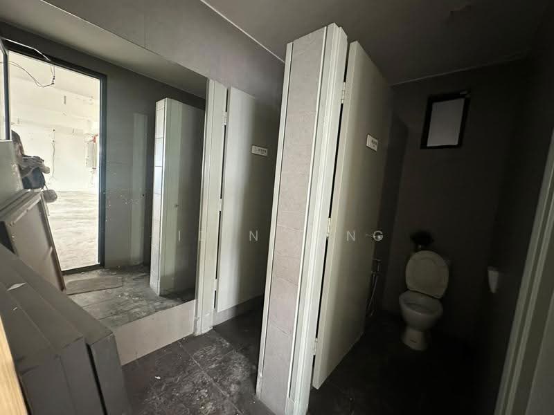 Retail Office untuk Disewa di Southkey (Johor Bahru) - Aiden Tang - Bathroom - PropertyGuru.com.my