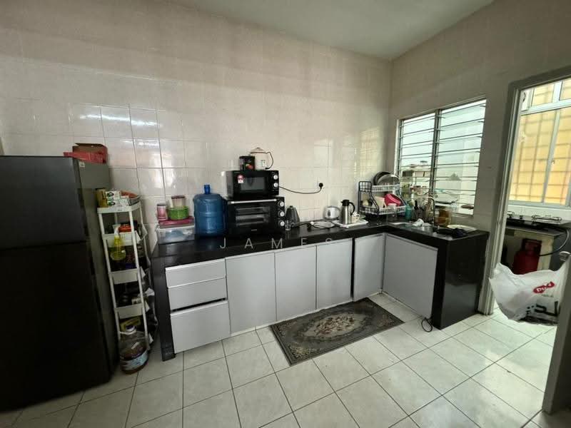 Condominium for Sale at Platinum Hill PV 5 - James Tan - Kitchen - PropertyGuru.com.my