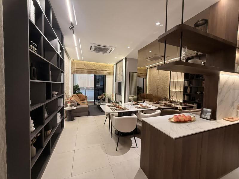 Kediaman Servis untuk Dijual di The Address @ Maxim Pelangi - Li Lian Chew - Living Room - PropertyGuru.com.my