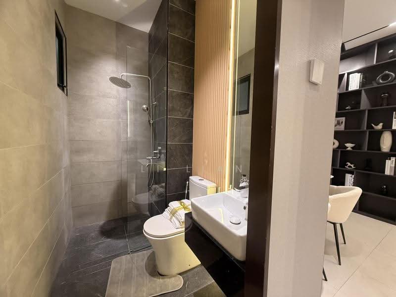 Kediaman Servis untuk Dijual di The Address @ Maxim Pelangi - Li Lian Chew - Bathroom - PropertyGuru.com.my
