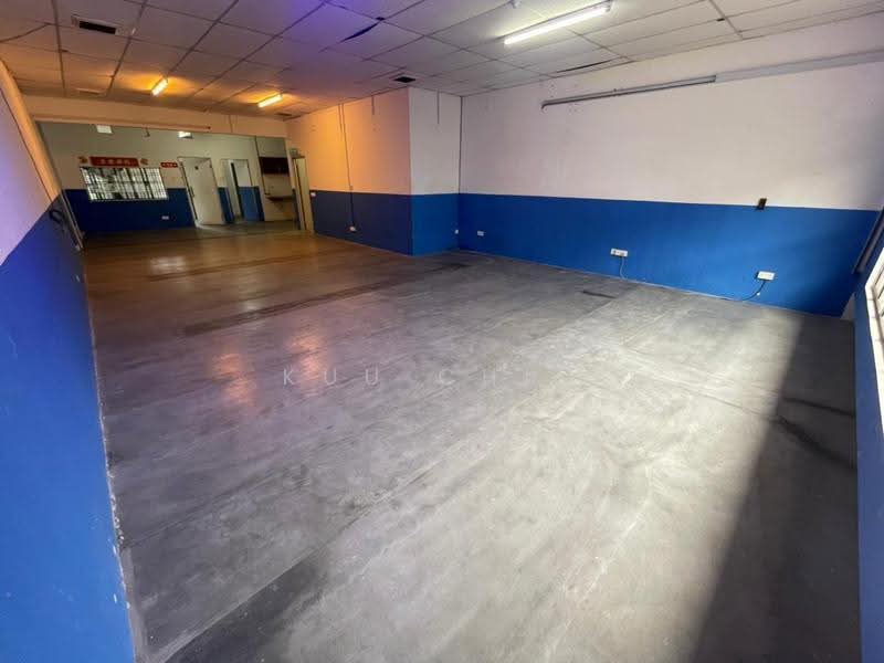 Shop / Office for Sale in Taman Putri Kulai (Kulai) - Kuu Chin - Interior - PropertyGuru.com.my